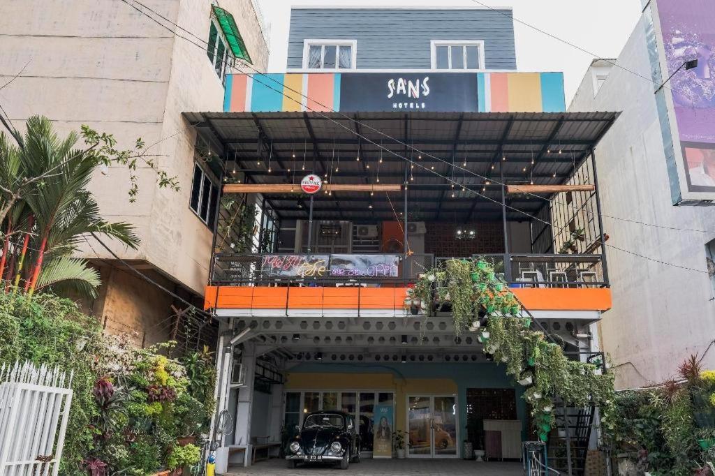 Hotel Sans Cemara Asri